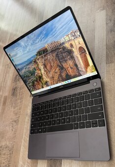 Predám HUAWEI Matebook 13 - 2
