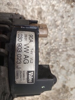 Alternátor 030 903 023 J - 2