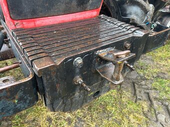 Predám predné závažia na Zetor crystal - 2