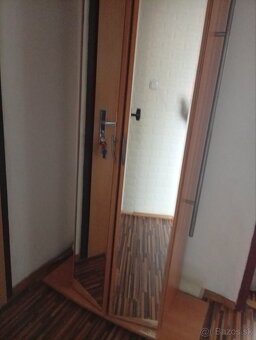 Šatníková skriňa - 2