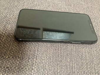 Predám iPhone XS - 2