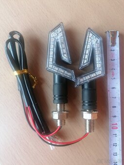 LED smerovky + klaksón. - 2