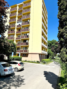 Predaj priestrenného 3izb. bytu 88m2 + 4xloggia ,v centre m - 2