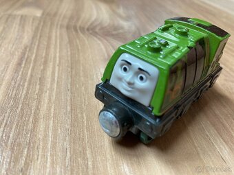 Thomas and Friends-kovové vláčiky - 2