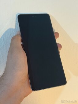 Predám Honor 200 PRO 12GB Rám 512GB Biely Stav 10/10 - 2