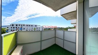 REZERVOVANÉ - Štýlový 2-izbový byt s garážovým parkovaním - 2