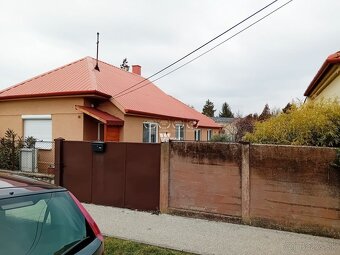 Rezervované - Ponúkame Vám na predaj 3 izbový rodinný dom v  - 2