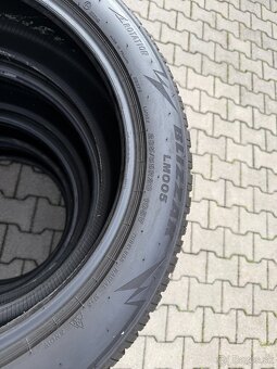 Zimne pneumatiky Bridgestone 235/55 R20 Blizzak - 2