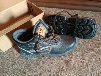 Pracovná obuv, topánky - 2