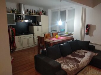 Ponúkam na prenájom 2-izbák v Kosiciach na Hlinkovej - 2