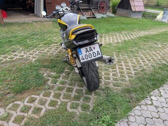 Yamaha XJR 1300 – r. 2001 - 2