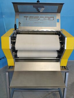 Universum Rollomat R1 - 2