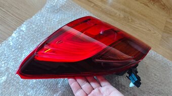 Ľavé zadné svetlo - 2