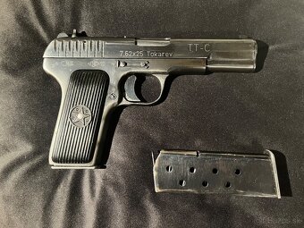 Tokarev TT33 - 2