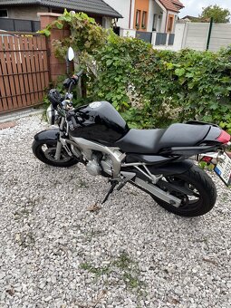 Yamaha fzs600 Fazer - 2