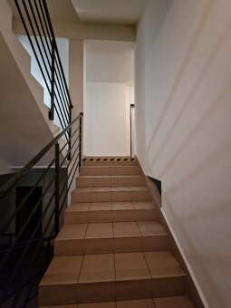 2 izb. byt na Kúpeľnom námestí v Seredi, 57m2 na predaj - 2