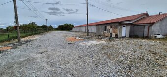 Na prenájom spevnená plocha 1 320m² v Nových Zámkoch - 2