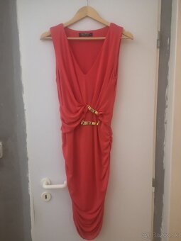 Spoločenské šaty značky Rinascimento - 2