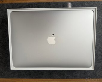 MacBook Pro 13” (2017) Silver 256 GB – Nová Batéria - 2