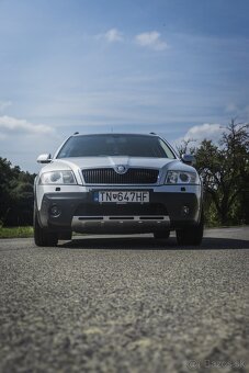 Škoda Octavia II Scout 4x4 2.0 TDI - 2