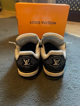 Louis Vuitton Trainer - 2