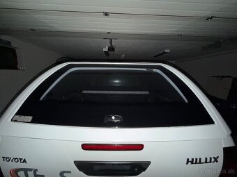 Hardtop Hilux - biely - 2