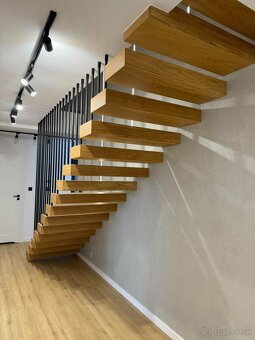 Samonosné drevené schody - 2