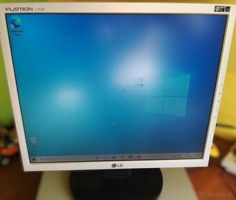 PC HP Compaq EliteDesk 8300 . - 2