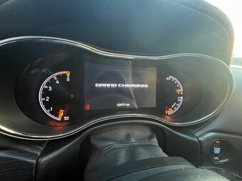 Jeep Grand Cherokee 3.0L V6 CRD S-Model A/T - - 2