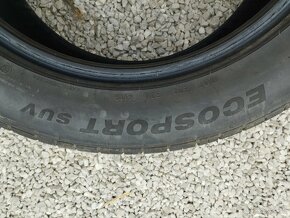 Pneu 255/50 R19 - 2