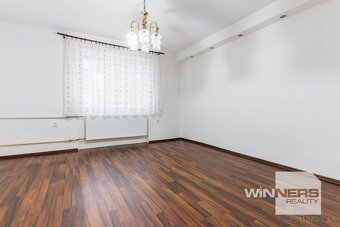 Na predaj priestranný rodinný dom v obci Buzica - 2