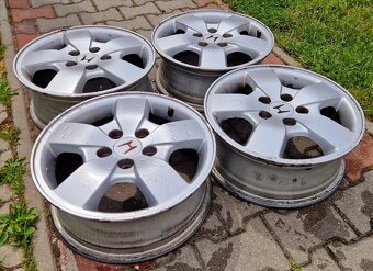 Predám originálne disky 4ks HONDA HR-V 16" - 2