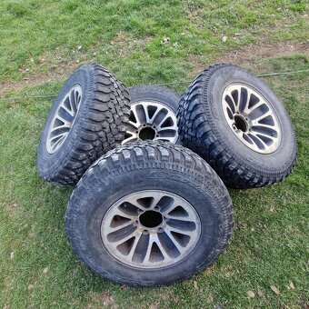 235/75R15 alu disky s gumami Cordiant offroad - 2