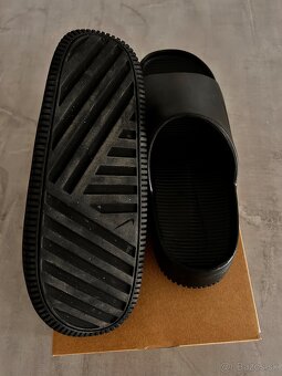 Nike Calm Šľapky - 2