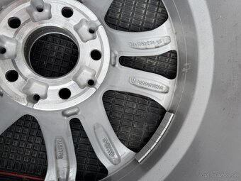 1ks original Mercedes disk R17 - 2