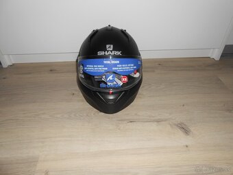 Predam krasnu novu moto prilbu znacky SHARK EVO GT BLANK MAT - 2