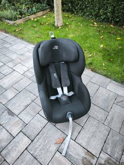 Autosedacka Britax Romer Trifix iSize 76-105cm 9-22kg do 4r - 2