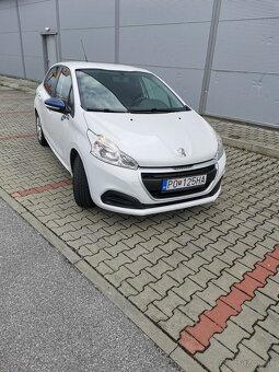 Peugeot 208 - 2