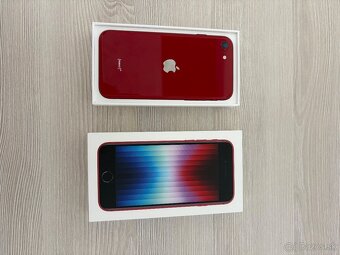 Apple iphone SE 64GB červeny - 2