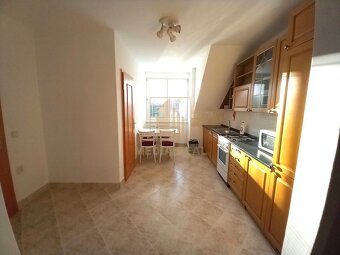 Prenájom krásny, výnimočný 4-izbový byt+balkón v peknom pros - 2