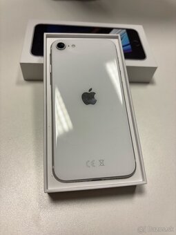 Predám iPhone SE 2020 - 2