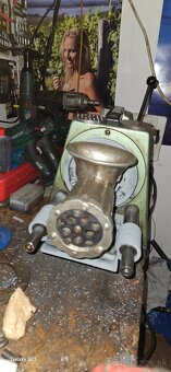 Mlynček na maso porkert 12 elektricky - 2