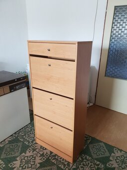 Botnik v super stave, farba jelsa... - 2