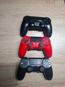 Predám ovladač na ps4 - 2