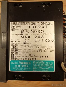 Priemyselný regulátor teploty Taketsuna TRC201 - 2