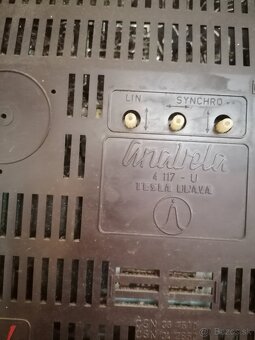 Televízor Tesla Anabela retro - 2