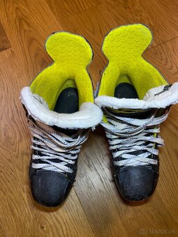 Predam hokejove korčule - 2