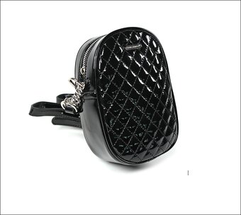 Lakovaná crossbody kabelka - 2