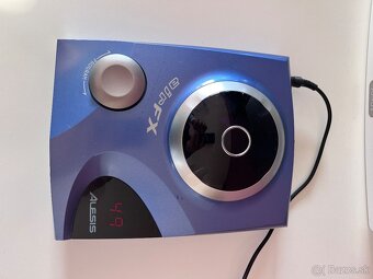 Ptredám efektor Alesis Air FX - 2