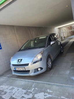 Peugeot 5008 - 2